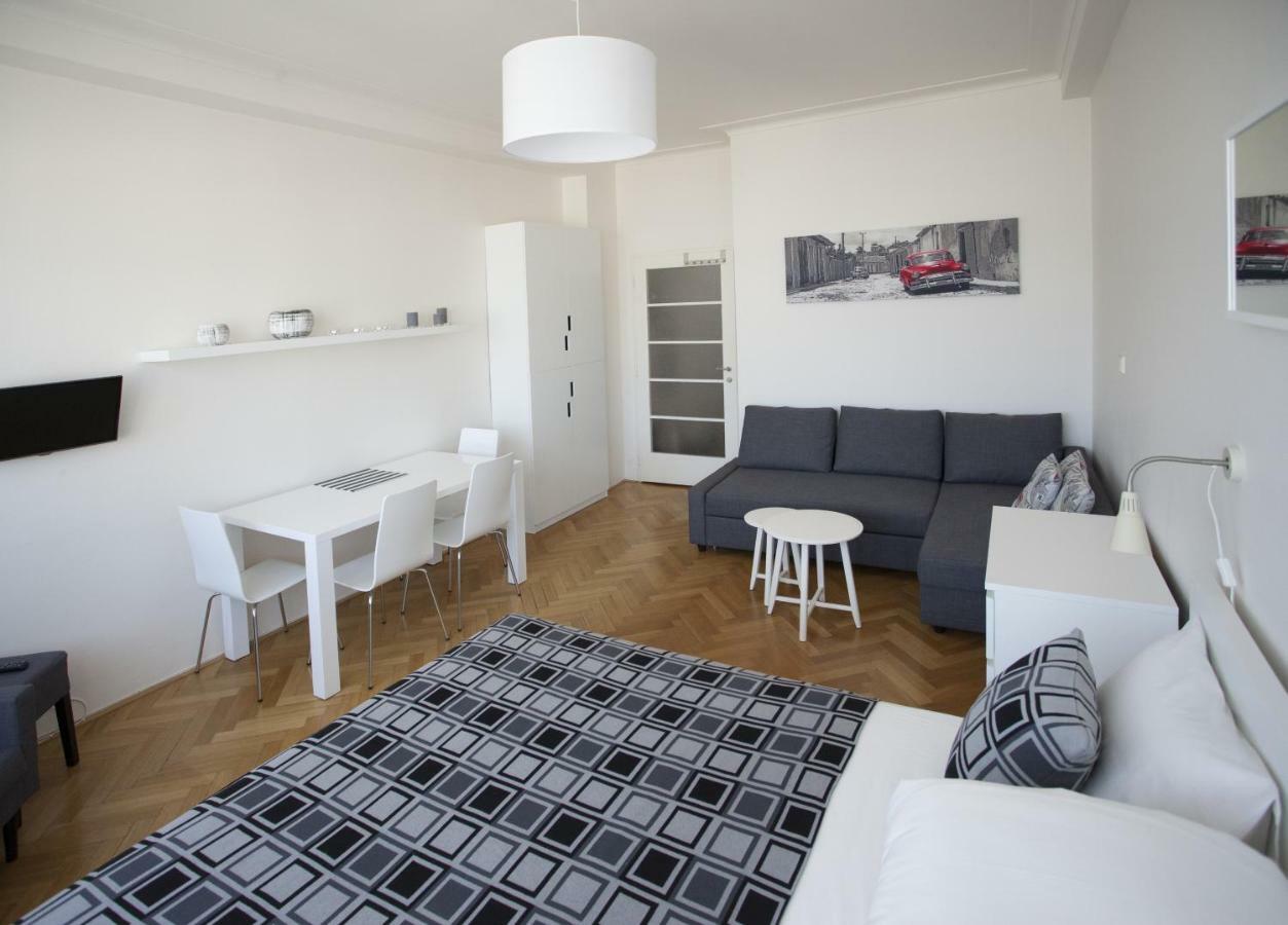 Casa Anna Apartment Opletalova Prága Kültér fotó